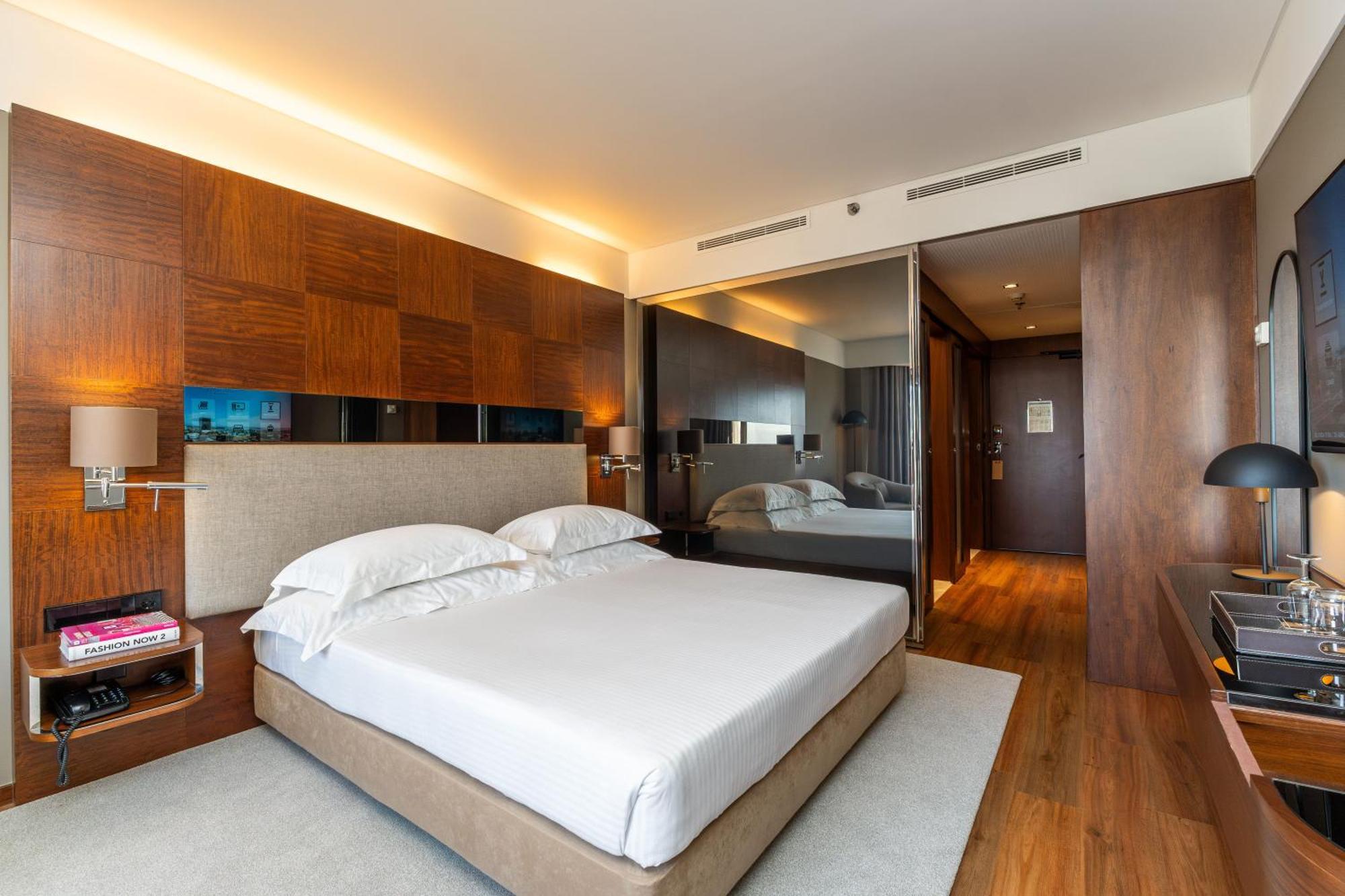 Porto Palacio Hotel By The Editory Exterior photo